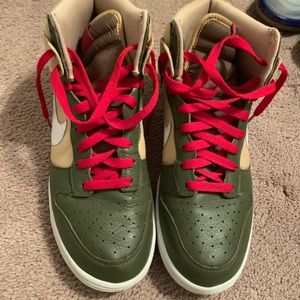 Nike Dunks, Mid, US10 Men
